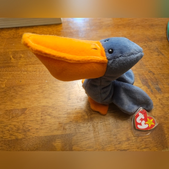 Ty Other - ty Beanie Baby Collectible "Scoop " the Pelican.
